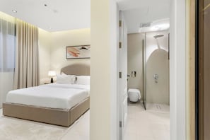 Desk, iron/ironing board, free WiFi