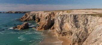 LUXURY - Villa, swimming pool, jacuzzi, billiards by Groom* - by Groom