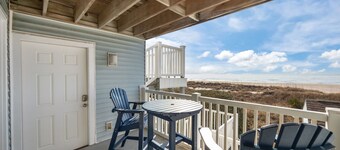 1BR Direct Ocean Front with Ocean Front Pool - walk to everything!-