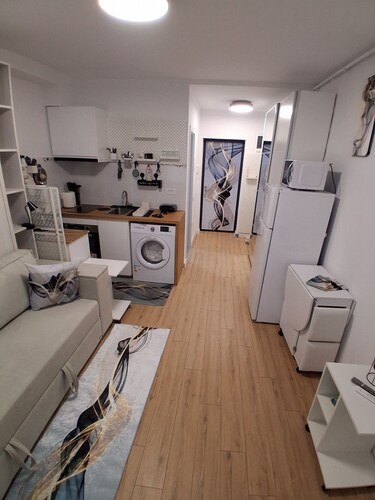 Charming 1-bedroom apartment with AC, WiFi in fabulous Constanța