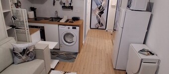 Charming 1-bedroom apartment with AC, WiFi in fabulous Constanța