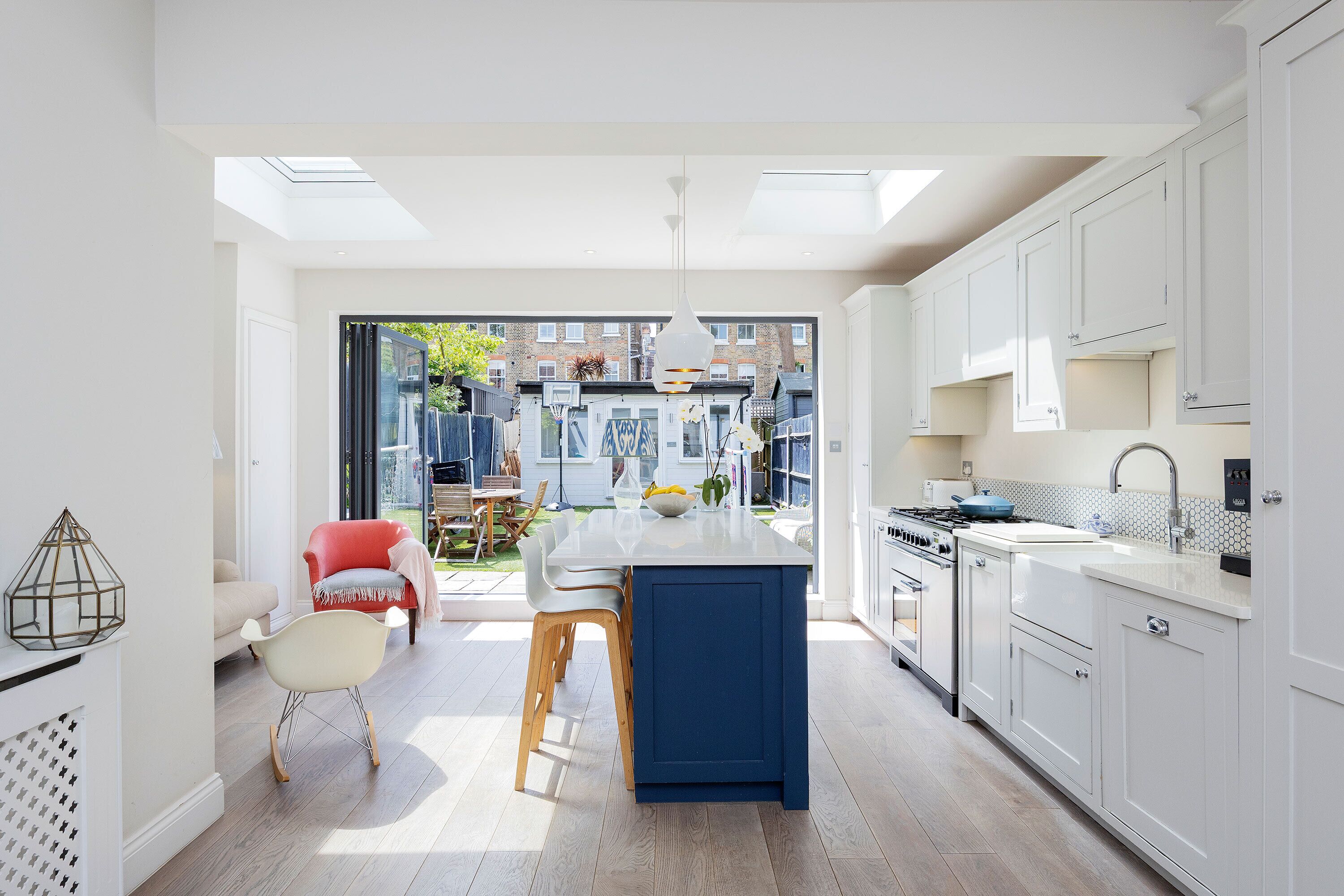 Fridge, microwave, dishwasher, toaster