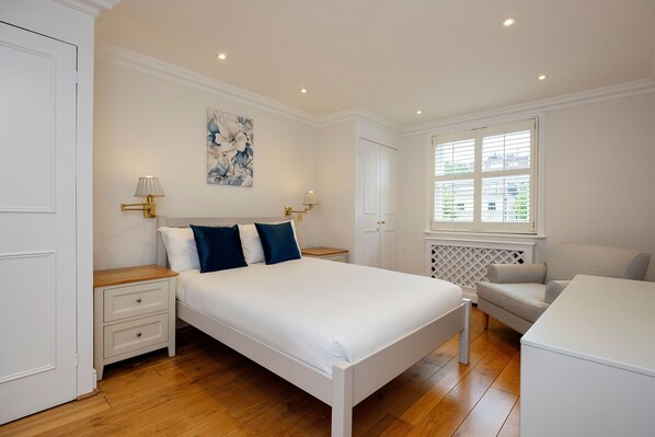 3 bedrooms, WiFi, bed sheets