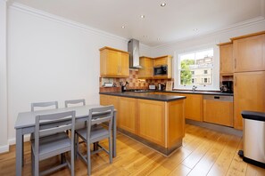 Fridge, microwave, dishwasher, toaster