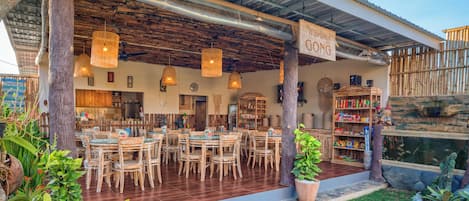 Standard Double Room, Patio, Garden View