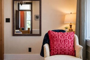 Interior - Downtown Oshkosh Luxury Loft & Event Space (Oshkosh)