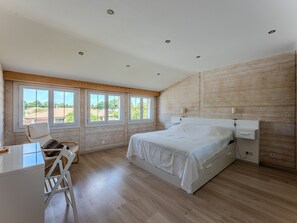 5 bedrooms, free WiFi - Biscarrosse: 5-bedroom house with private pool (Biscarrosse)