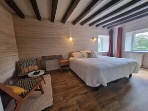 7 Schlafzimmer, Bügeleisen/Bügelbrett, WLAN, Bettwäsche