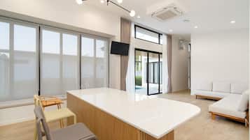 Family Villa, Private Pool | Free cribs/infant beds, free WiFi