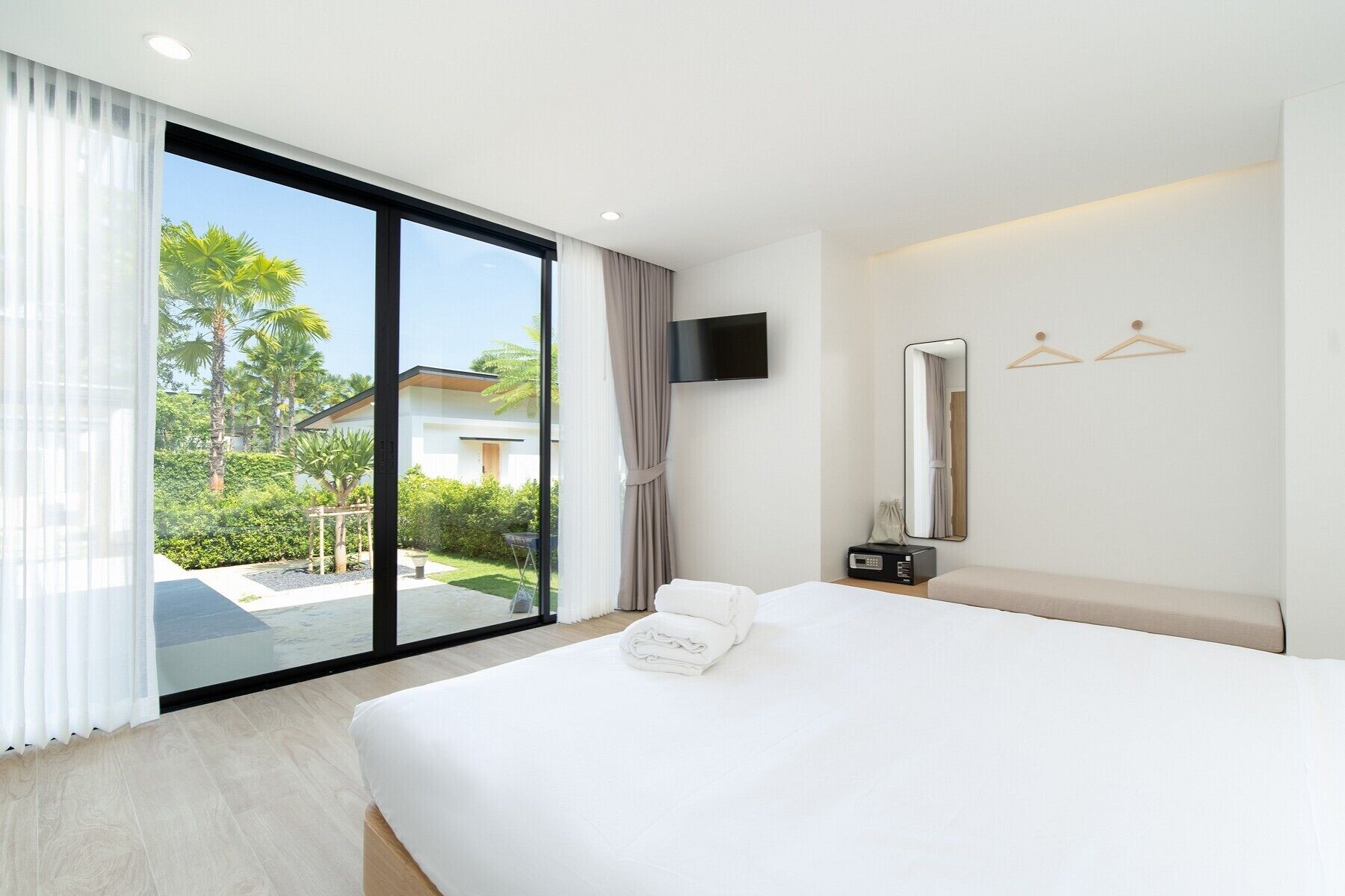 Family Suite, Balcony, Garden View | Free cots/infant beds, free WiFi