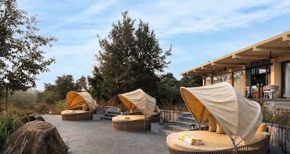 Outpost 12 - A Sinali Experience - Kanha
