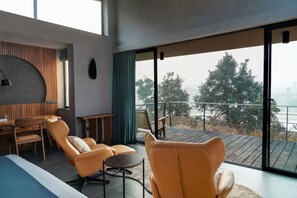 Habitación de lujo doble | Ropa de cama de alta calidad y edredones de plumas