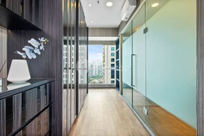 Appartement, 2 chambres, vue ville | Vue de la chambre