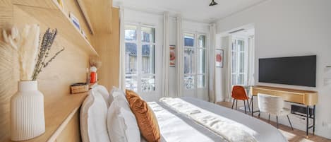 Lägenhet Classic - 1 kingsize-säng - kök | Värdeförvaringsskåp på rummet, individuell inredning och unika möbler