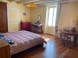 2 Schlafzimmer, Bügeleisen/Bügelbrett, Reisekinderbett, kostenloses WLAN