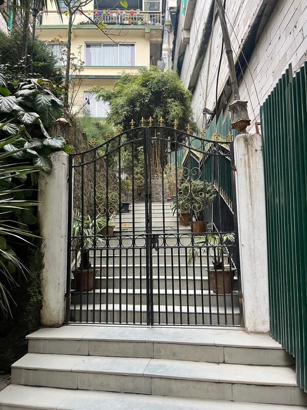 Fachada de la propiedad