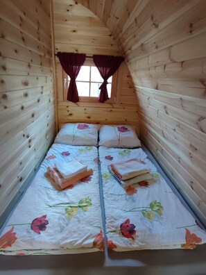 1 Schlafzimmer, BĂŒgeleisen/BĂŒgelbrett, BettwĂ€sche, Rollstuhlgeeignet