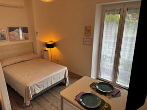 Comfort Studio, City View | Bathroom