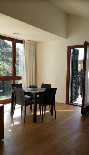 Penthouse, uitzicht op zee | Geluiddichte muren