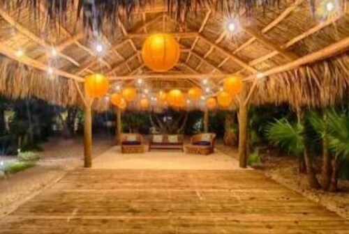 Jacuzzi Suite Overlooking the Sea @Islamorada - Iguana Suite