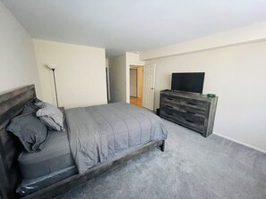 2 soverom, strykejern/-brett, wi-fi (inkludert) og sengetøy