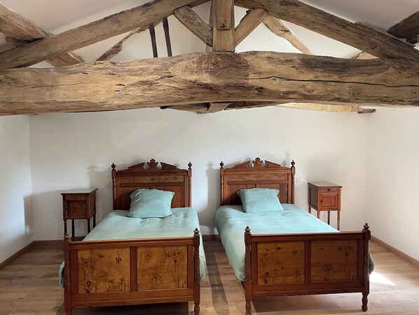 3 Schlafzimmer, Bügeleisen/Bügelbrett, WLAN, Bettwäsche
