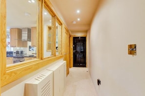 Appartement, 2 chambres | Cuisine privée | Grand réfrigérateur, micro-ondes, four, plaque de cuisson