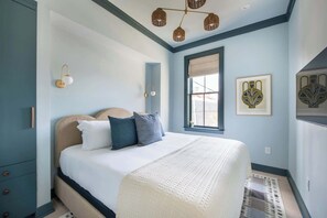 4 bedrooms, iron/ironing board, travel cot, WiFi