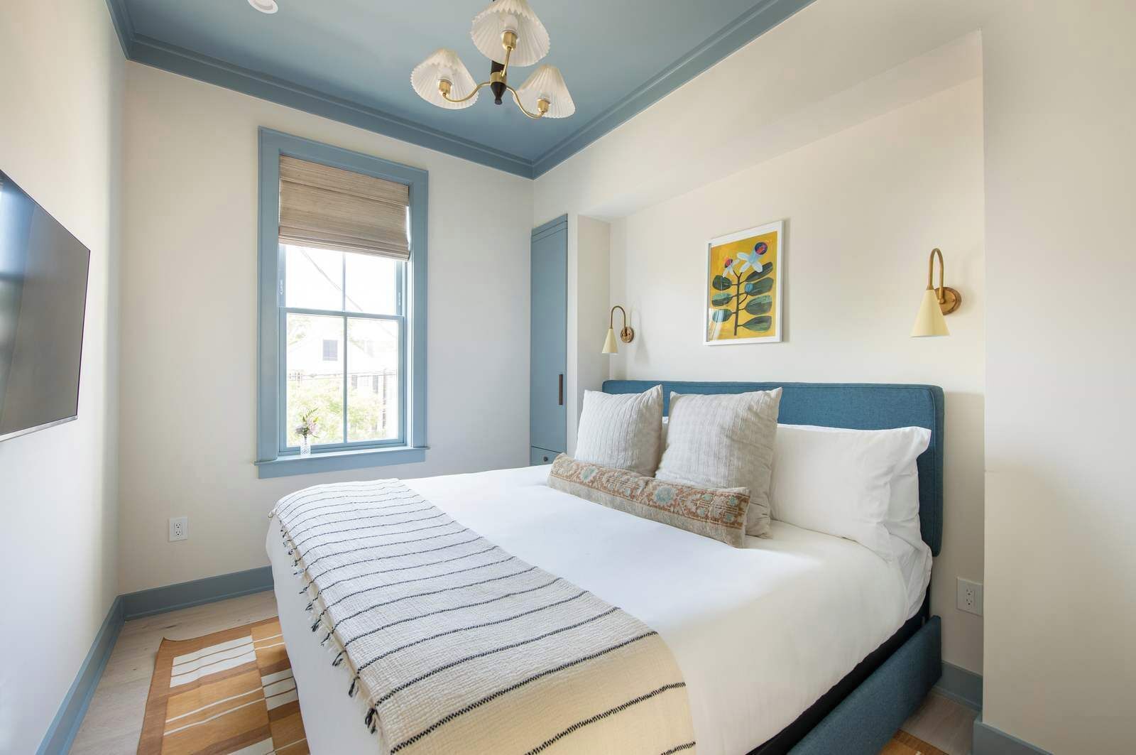 4 slaapkamers, een strijkplank/strijkijzer, reisbedje, wifi