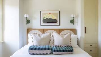 4 bedrooms, iron/ironing board, travel crib, WiFi