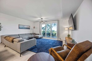 Televisión, oficina