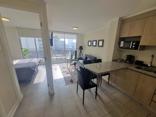 Modern 1BR Oasis in Centro | Steps to Toesca Metro