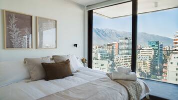 2 habitaciones, tabla de planchar con plancha, wifi y ropa de cama