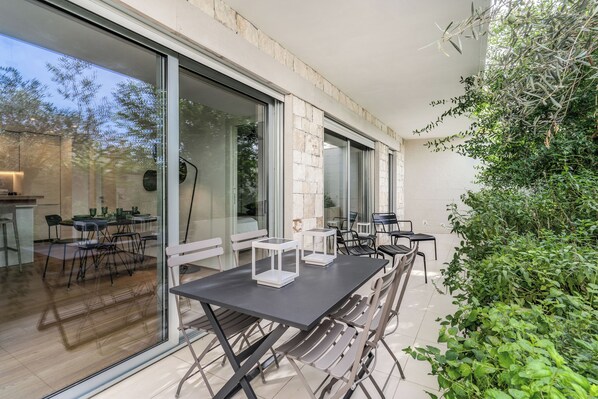 Outdoor dining - Olea Suite Pomegranate (Polignano a Mare)