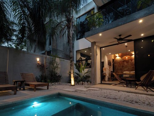 A bright, spacious 3-bedroom, 2.5-bath villa located in a tranquil, gated area of Tulum.