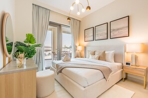 2 bedrooms, in-room safe, iron/ironing board, free WiFi