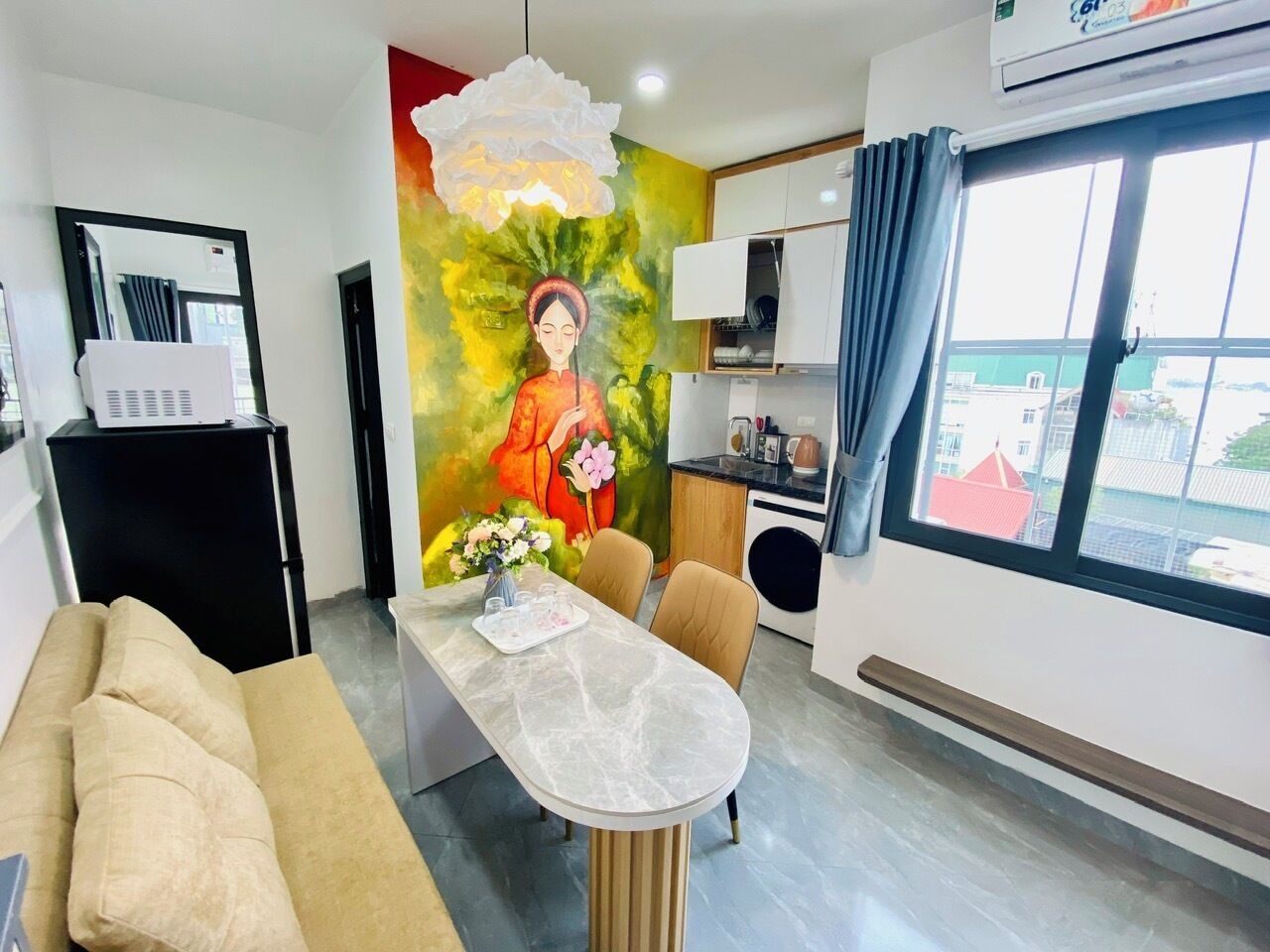 Appartement familial, balcon, vue sur la ville | Aire de séjour