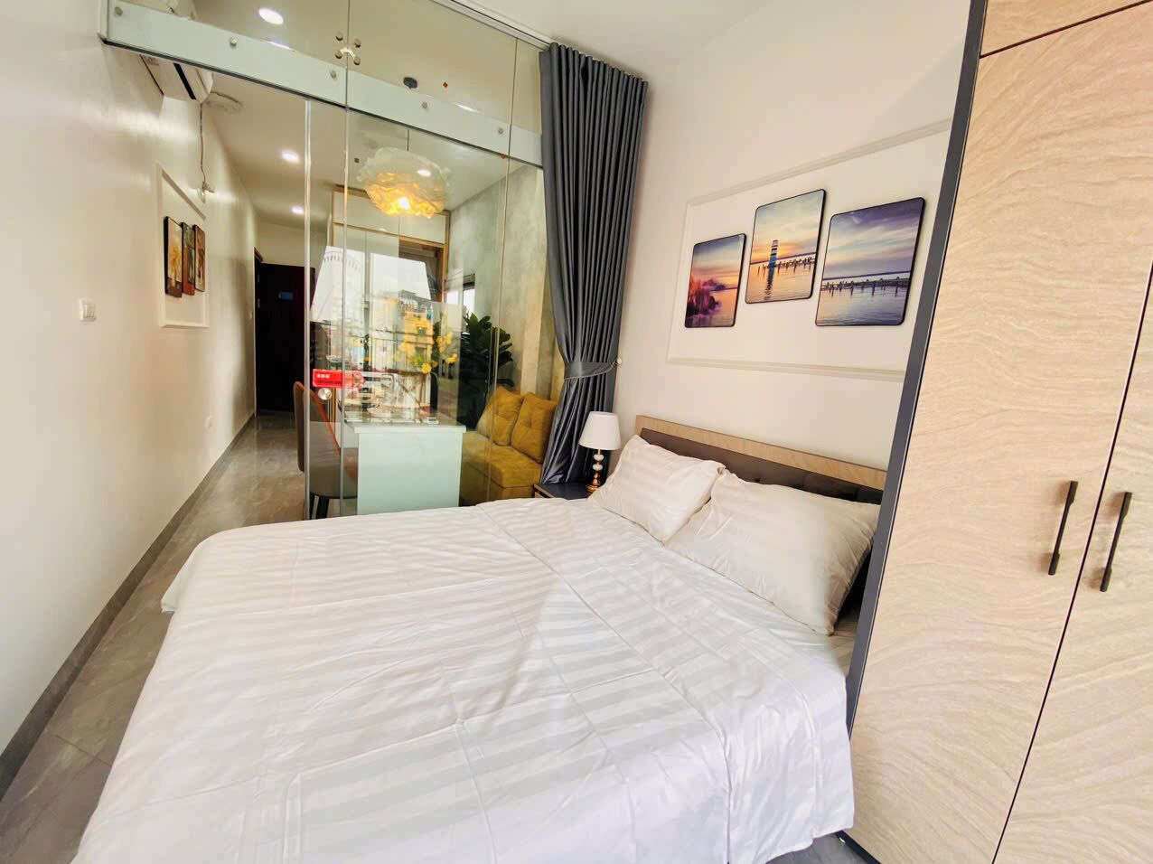 Appartement Deluxe, 1 grand lit, balcon, vue ville | Bureau, espace de travail pour ordinateur portable, rideaux occultants