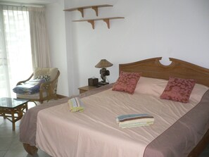 1 Schlafzimmer, WLAN, Bettwäsche