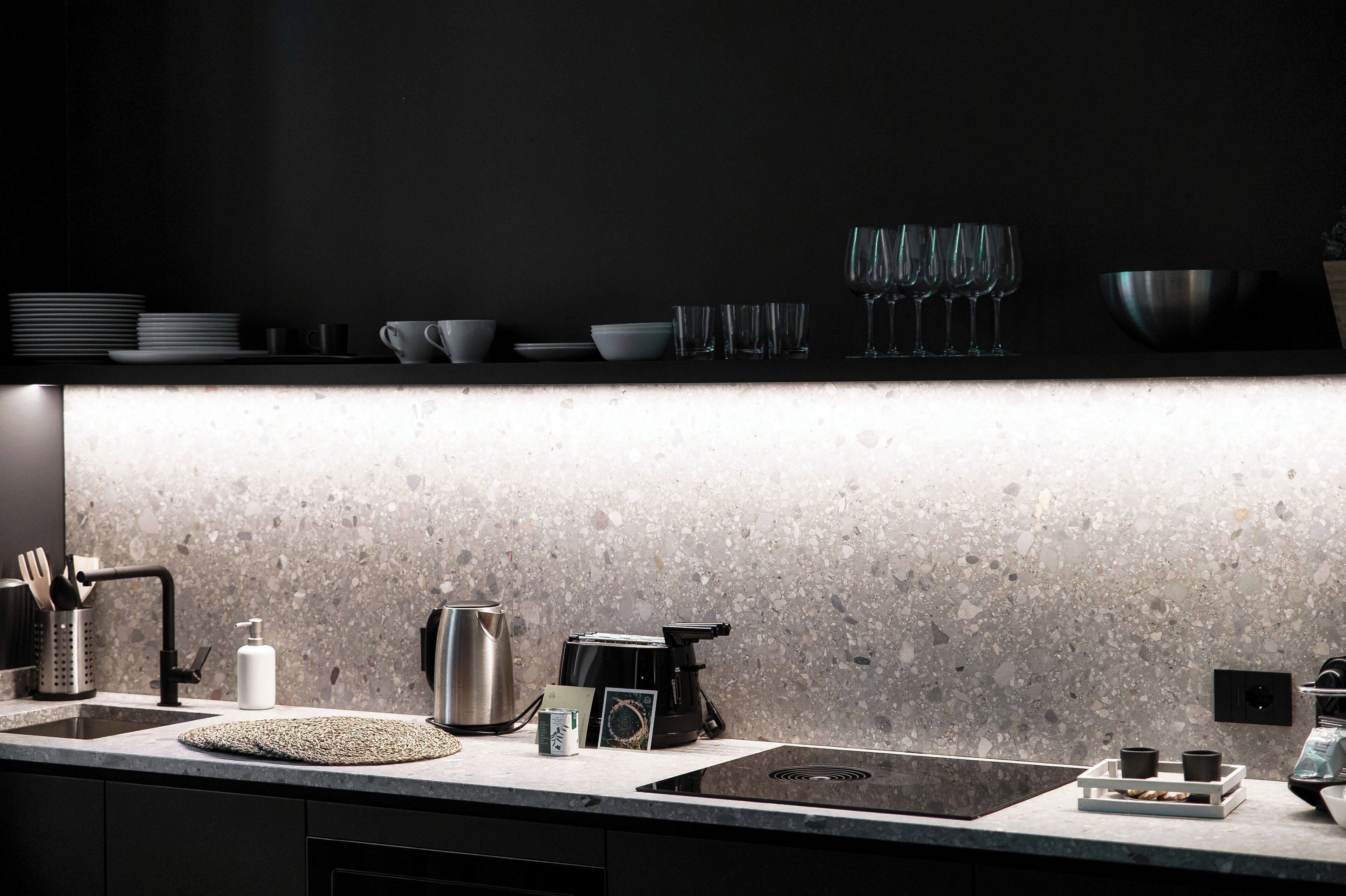 Apartment | Premium bedding, down duvets, iron/ironing board, cots/infant beds