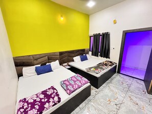 Deluxe Quadruple Room | Soundproofing, free WiFi