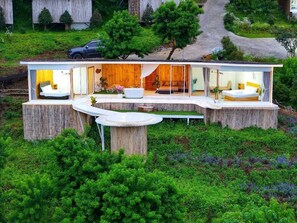 Chambre Quadruple Deluxe | Wi-Fi gratuit, draps fournis