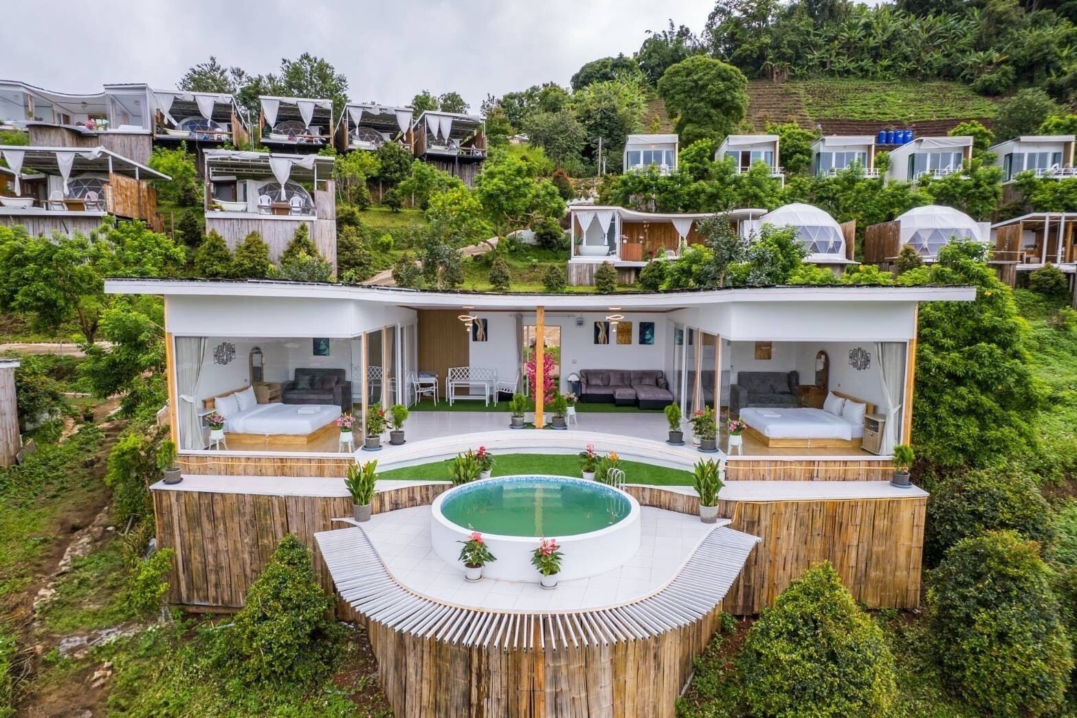 奢华四人房 | 免费 WiFi、床单