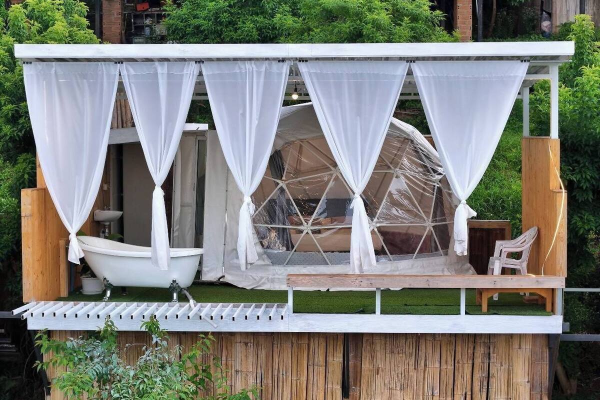 免费 WiFi、床单