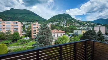 Standard Apartment, Multiple Bedrooms (Modern Viganello - Boglia apartment) | Balcony