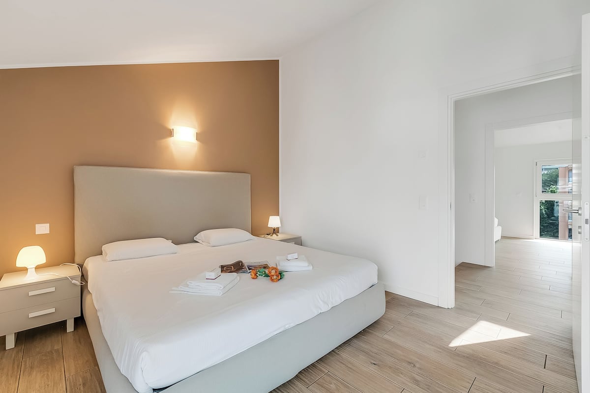 Standard Apartment, Multiple Bedrooms (Modern Viganello - Bre apartment) | 2 bedrooms, WiFi (free), bed sheets