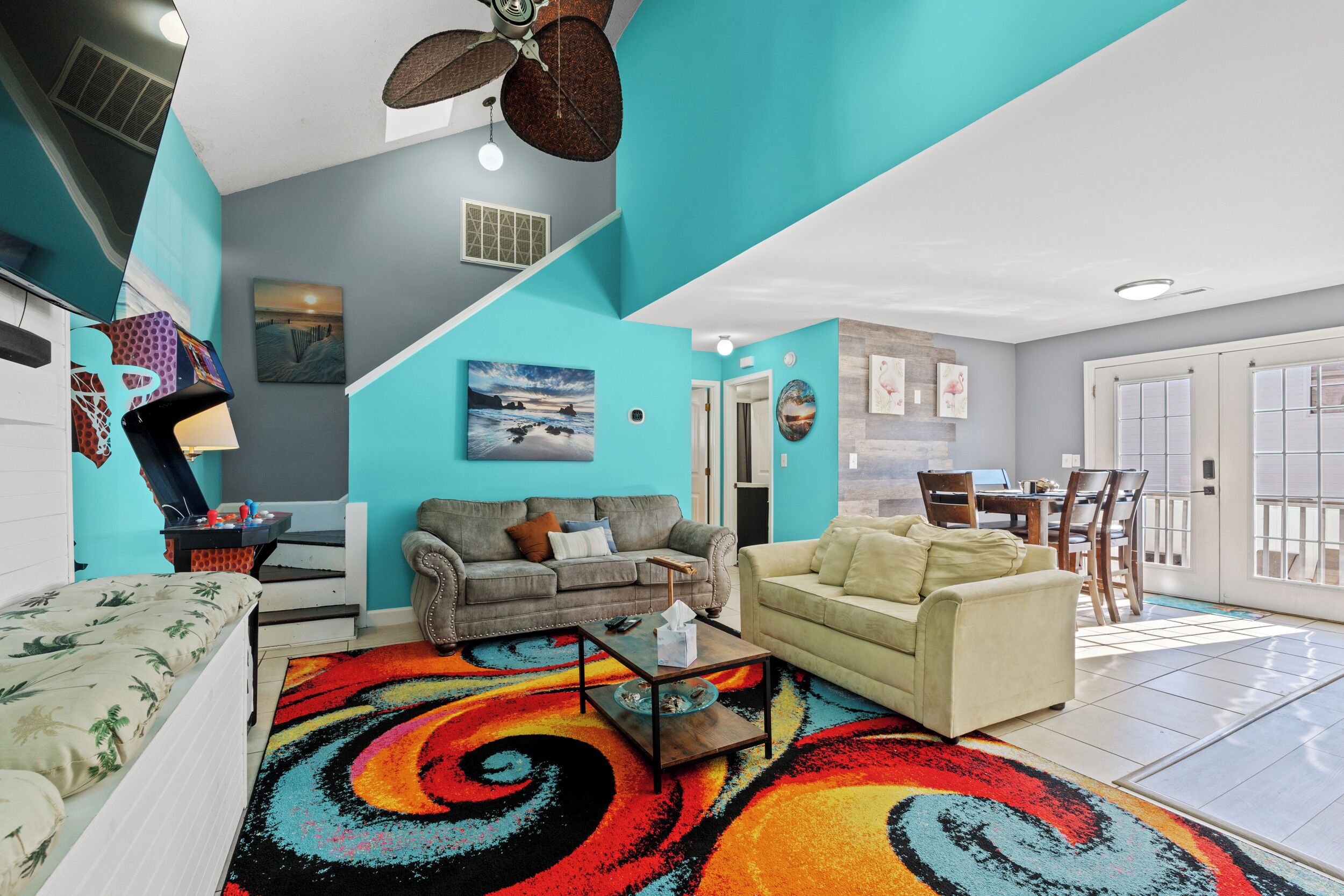 Smart TV, video games