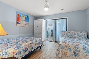 3 chambres, fer et planche à repasser