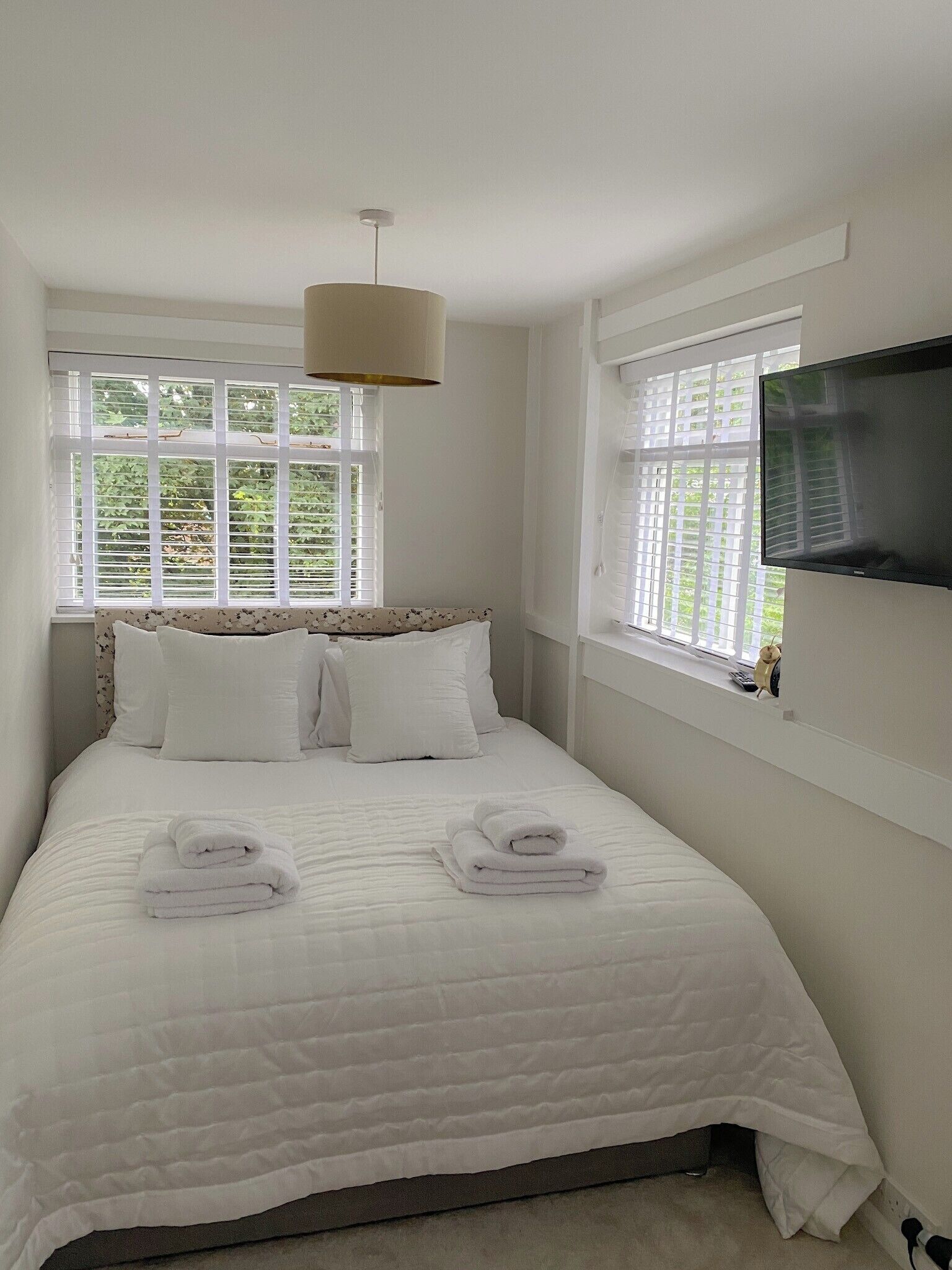 3 bedrooms, free WiFi, bed sheets