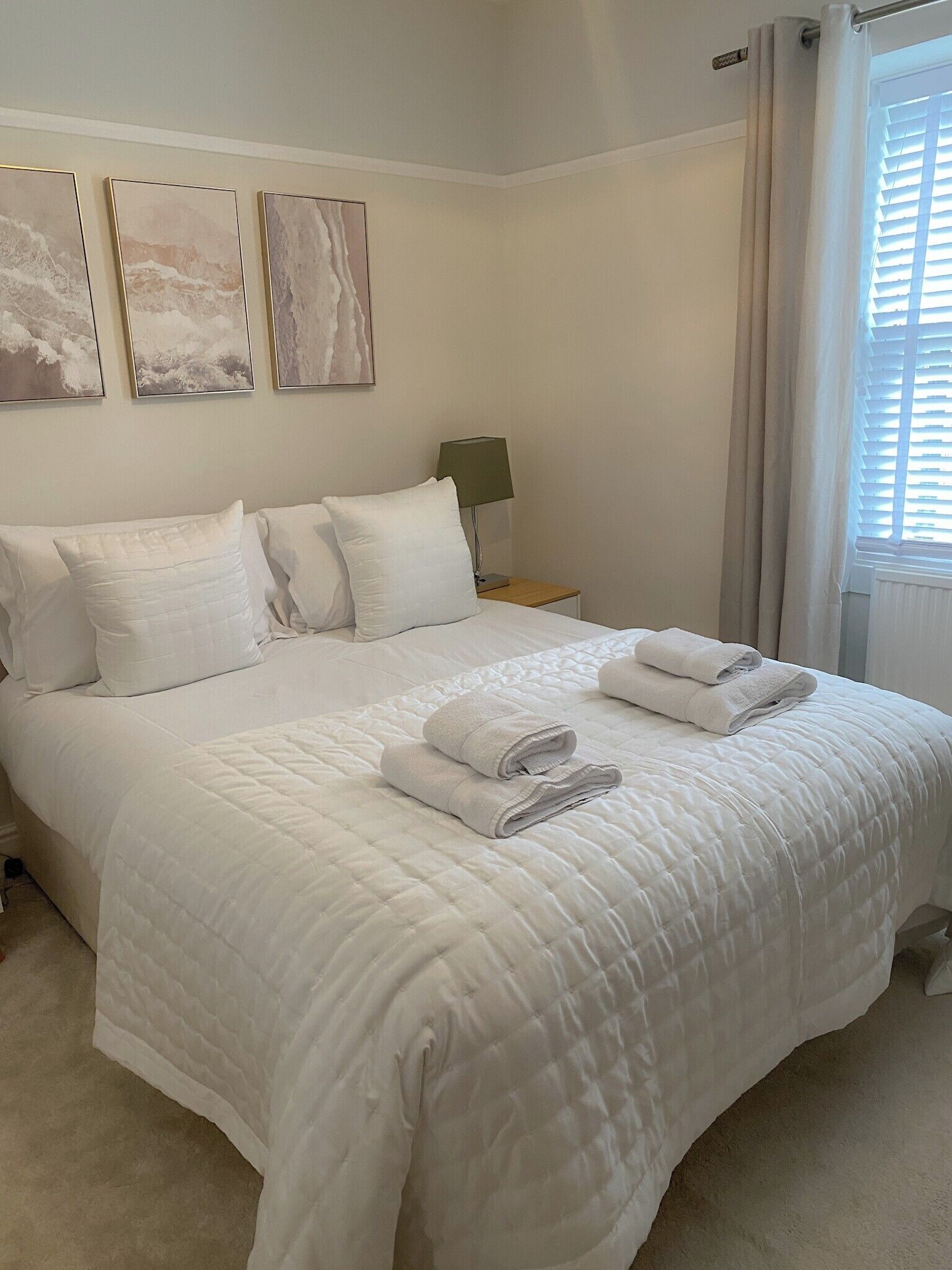 3 bedrooms, free WiFi, bed sheets